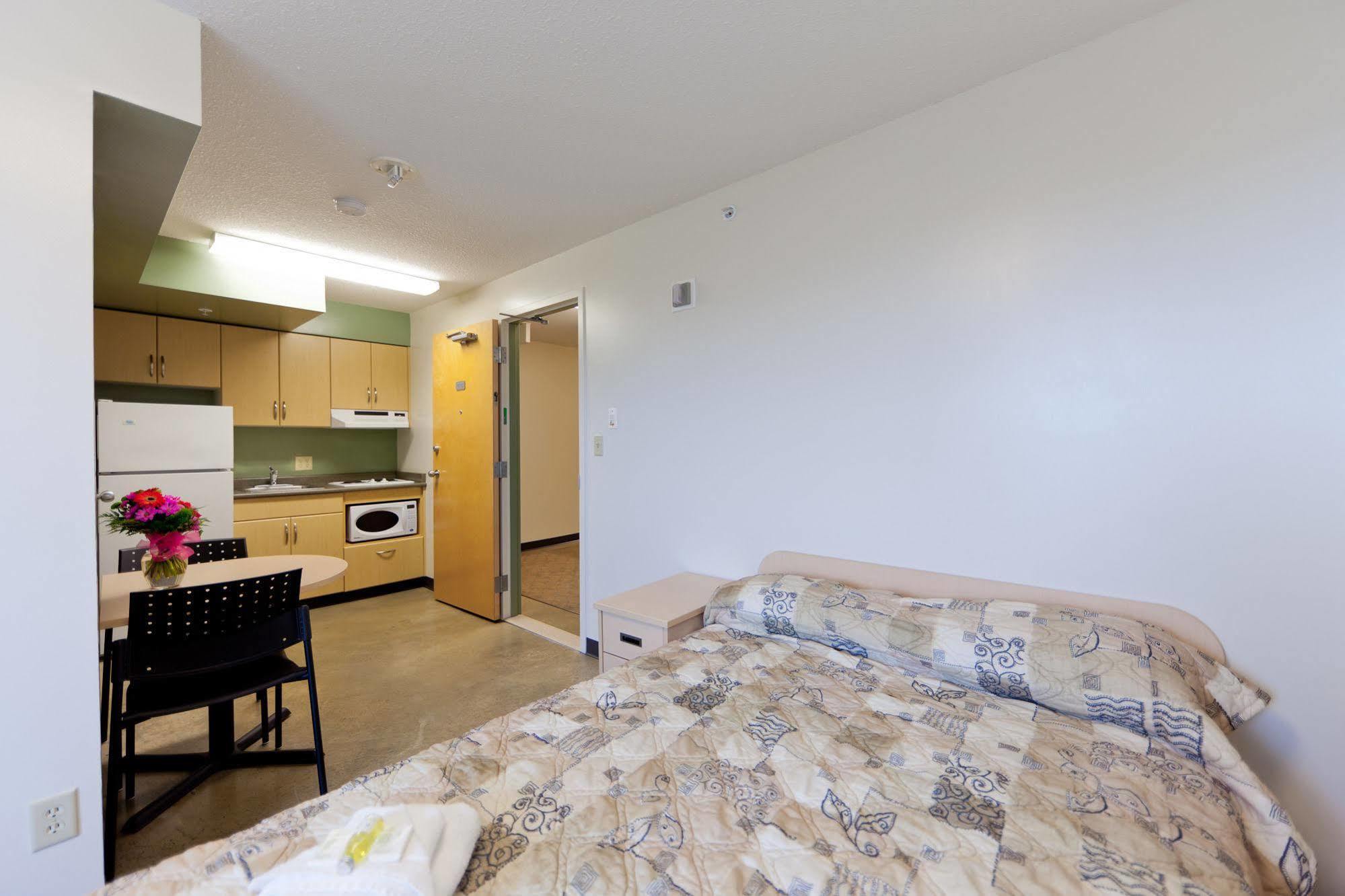Macewan University Residence Edmonton Ngoại thất bức ảnh